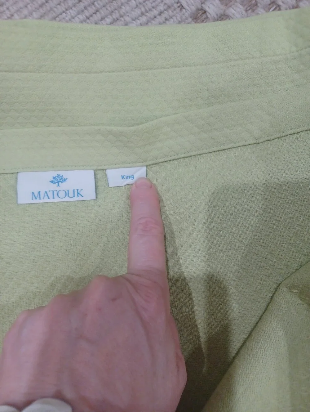 Matouk KING Spring Green Matelasse Coverlet White Scalloped Edge